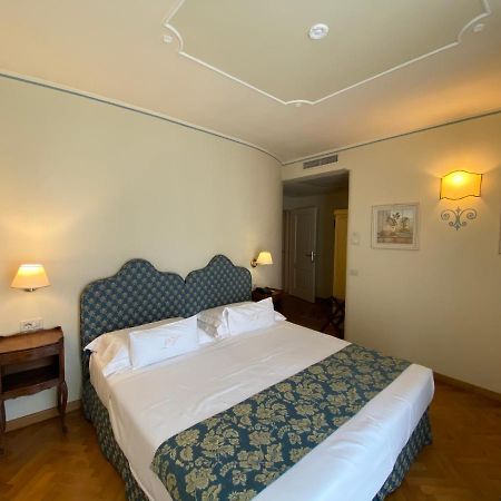 La Vittoria Boutique Hotel Гарда Экстерьер фото